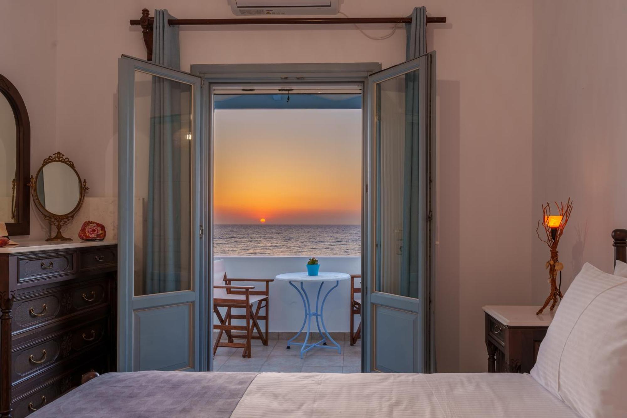 Blue Eyes Beach Villas Monolithos Exterior foto