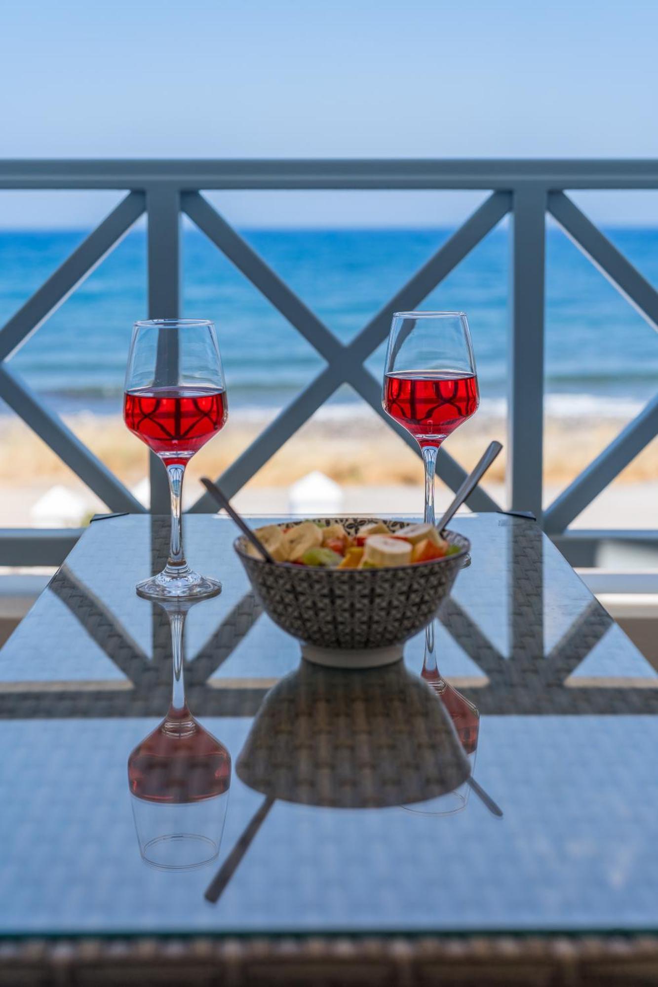 Blue Eyes Beach Villas Monolithos Exterior foto