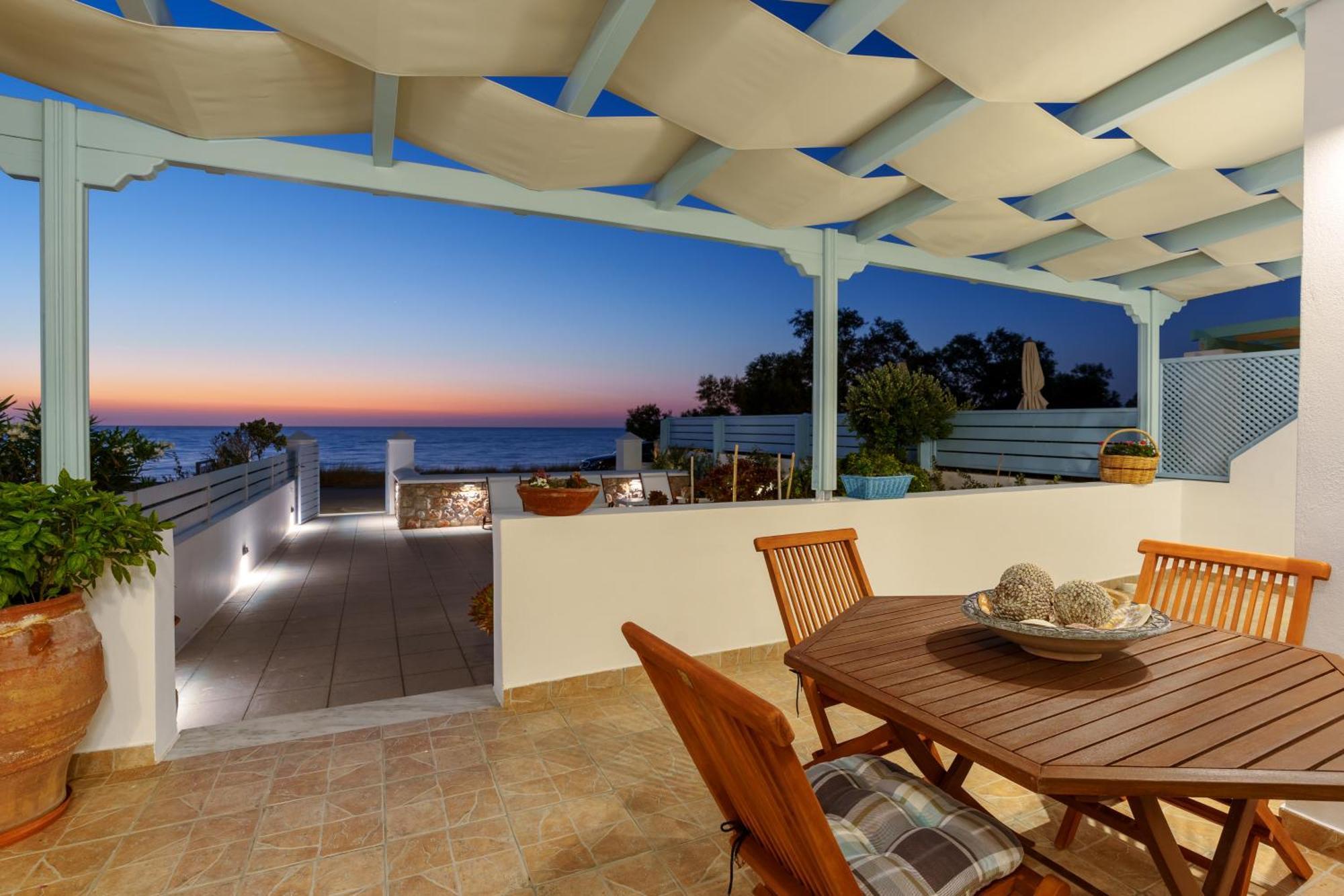 Blue Eyes Beach Villas Monolithos Exterior foto