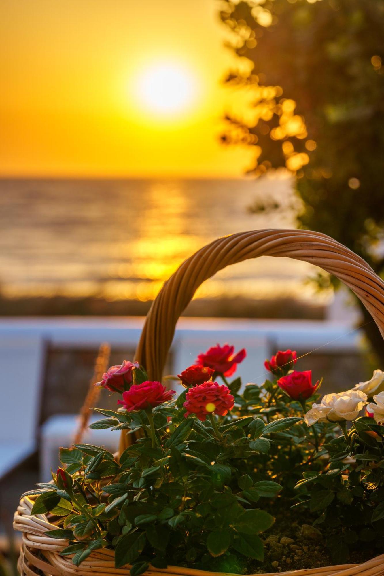 Blue Eyes Beach Villas Monolithos Exterior foto