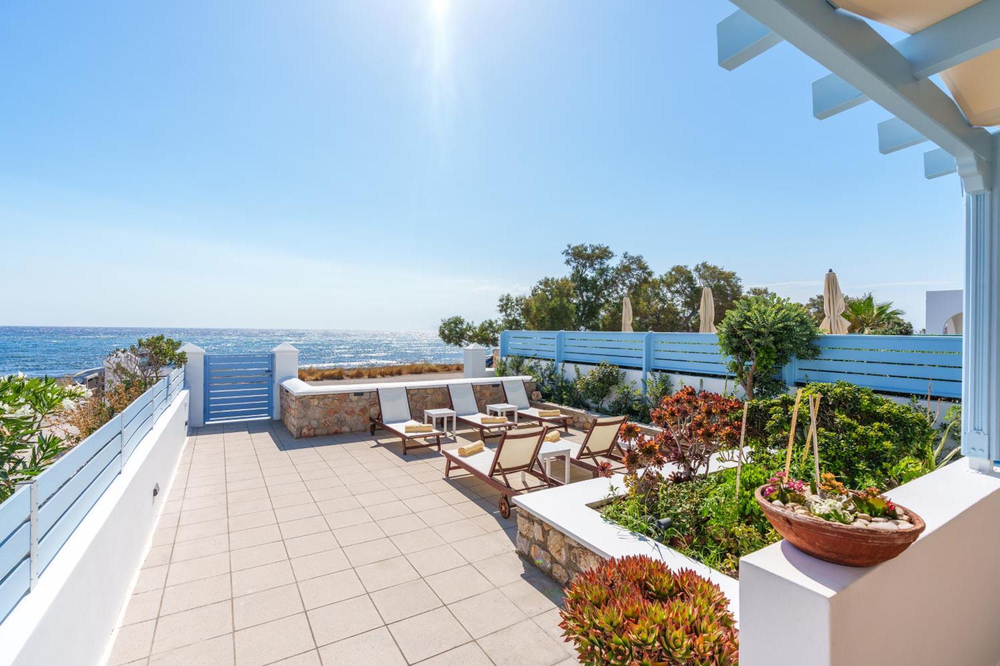 Blue Eyes Beach Villas Monolithos Exterior foto